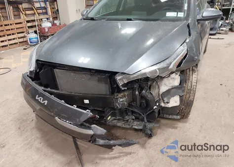 2024 Kia Forte Lxs z USA, uszkodzony, nr VIN 3KPF24AD6RE699538